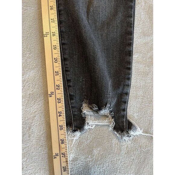 Judy Blue Jeans 16W Gray Skinny Fit Button Fly Distressed Chewed Hem High Rise - Picture 8 of 8